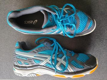 Asics sportschoenen maat 40 zgan loopschoenen, Sport en Fitness, Loopsport en Atletiek, Ophalen, Hardloopschoenen, Zo goed als nieuw