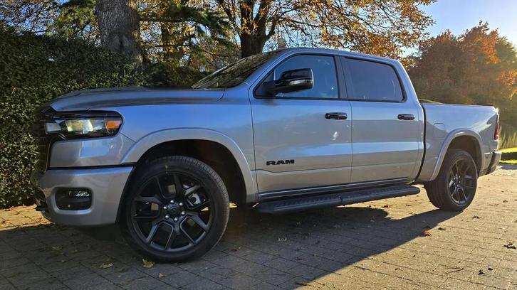 Dodge Ram Model 2025 Laramie Night € 63.900 ,- excl btw, Autos, Dodge, Particulier, Achat, Autres modèles, ABS, Caméra de recul
