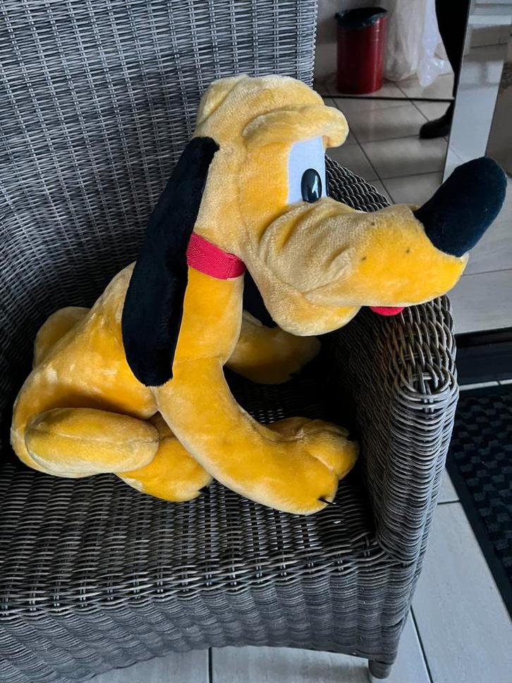 Vintage Disney Pluto knuffel met origineel label, Verzamelen, Disney, Zo goed als nieuw, Ophalen