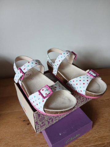 clarks nieuw lederen sandalen maat 39 beschikbaar voor biedingen