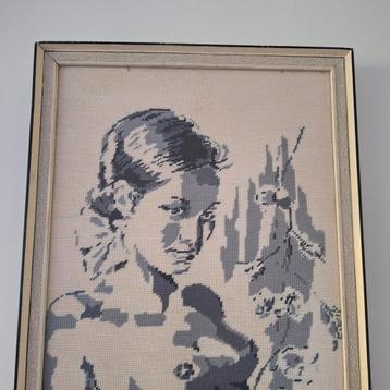 Gobelijn vinted naakte vrouw beschikbaar voor biedingen