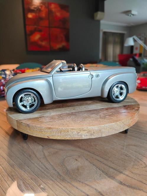 Chevrolet SSR 2000, Hobby en Vrije tijd, Modelauto's | 1:18, Zo goed als nieuw, Ophalen of Verzenden