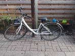 Damesfiets/meisjes fiets 28inch. Zonder mandje 50 euro., Fietsen en Brommers, Ophalen, Zo goed als nieuw