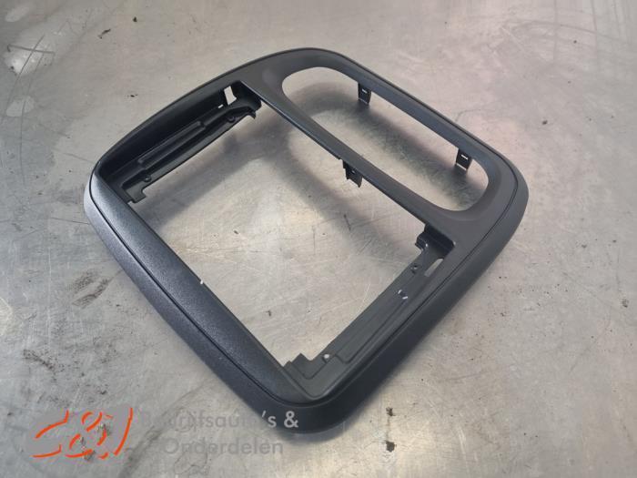 Radio omlijsting van een Fiat Talento, Auto-onderdelen, Dashboard en Schakelaars, Fiat, Nieuw, Ophalen of Verzenden