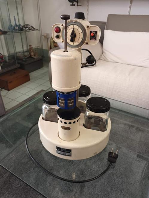 elma horlogemaker kuismachine, Handtassen en Accessoires, Horloges | Antiek, Ophalen