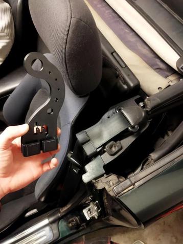 Mazda MX5/Miata NA & NB - Seat Belt Extenders beschikbaar voor biedingen