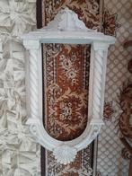 Gipsen ornament met engelen, Ophalen