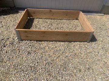 4 moestuinbakken, stapelbaar, ook apart te koop beschikbaar voor biedingen