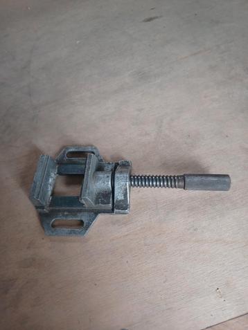 Bankschroef voor op boorstaander om stuk vast zetten pr5euro beschikbaar voor biedingen