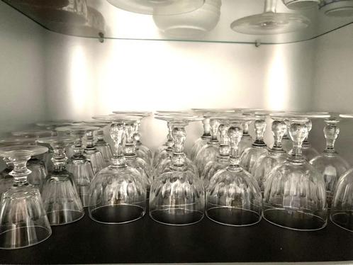 Serie de 40 verres en crsital du Val st-Lambert, Antiek en Kunst, Antiek | Glaswerk en Kristal, Ophalen