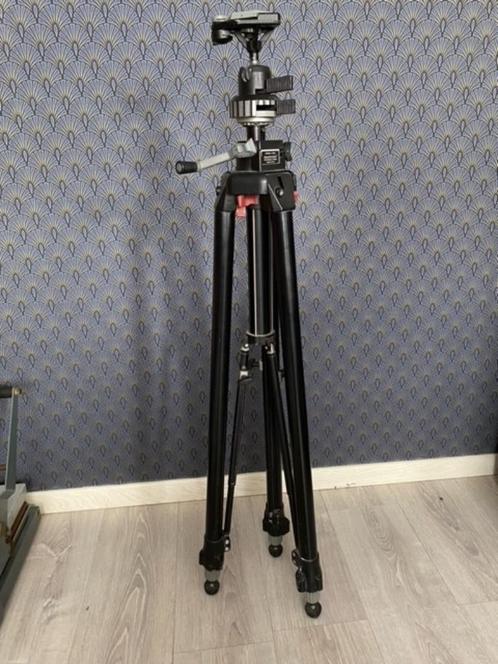 Manfrotto 058B statief, Audio, Tv en Foto, Fotografie | Statieven en Balhoofden, Gebruikt, Driepoot, 175 cm of meer, Met balhoofd