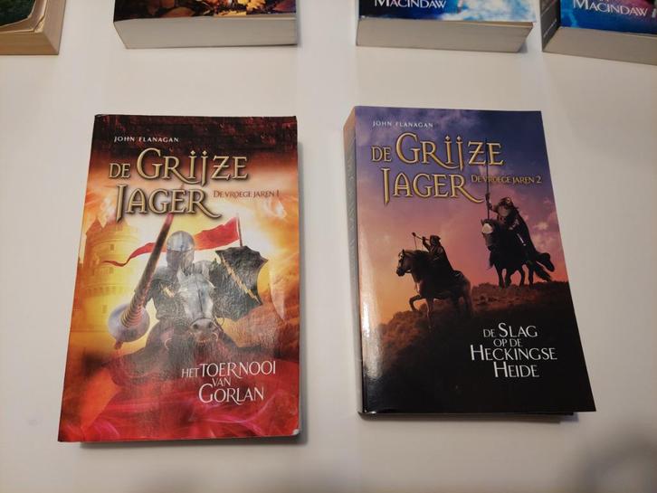 De grijze jager - John Flanagan : De vroege jaren: 1 & 2, Boeken, Literatuur, Gelezen, België, Ophalen of Verzenden