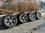 Jantes Toyota avec pneus hiver R17, Autos : Pièces & Accessoires, 17 pouces, 265 mm, Jante(s), Utilisé