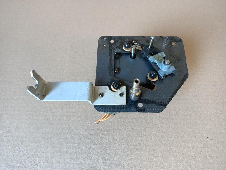 Draaitafel Motor Bergmann S200 (1961) jukebox, Collections, Machines | Jukebox, Envoi