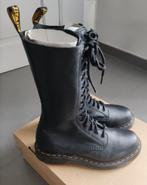 Nieuw in de doos/Dr.Martens 1b99/Dames laarzen / NP220 euro, Vêtements | Femmes, Chaussures, Neuf, Enlèvement ou Envoi, Dr. Martens