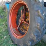 Tractor Dubbelluchtbanden afm 12,4 /11- 36, Zakelijke goederen, Ophalen