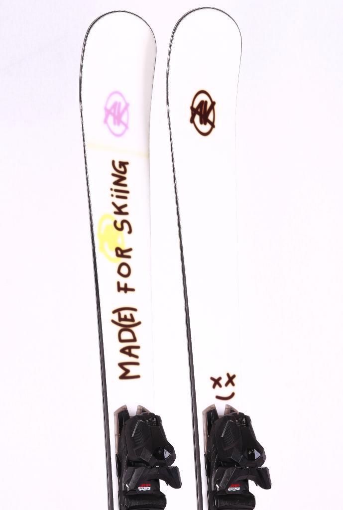 158 skis AK SKI 77, Grip Walk, Titan, Woodcore, SWISS, Sports & Fitness, Ski & Ski de fond, Utilisé, Skis, Salomon, Carving, 140 à 160 cm