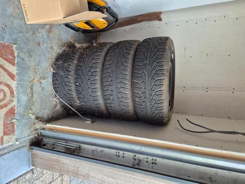 Stalen velgen + winterbanden te koop, Auto-onderdelen, Banden en Velgen, Velg(en), Winterbanden, 16 inch, 205 mm, Personenwagen
