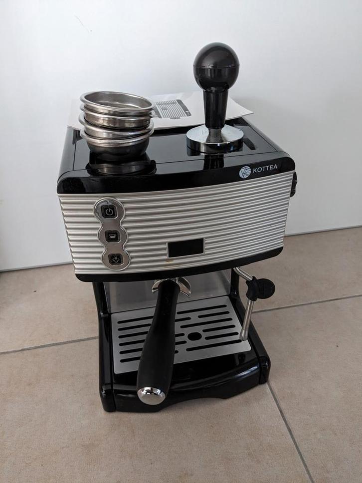 KOTTEA CK150S espressomachine met programmeerbare dosis, Elektronische apparatuur, Koffiezetapparaten, Gebruikt, Gemalen koffie