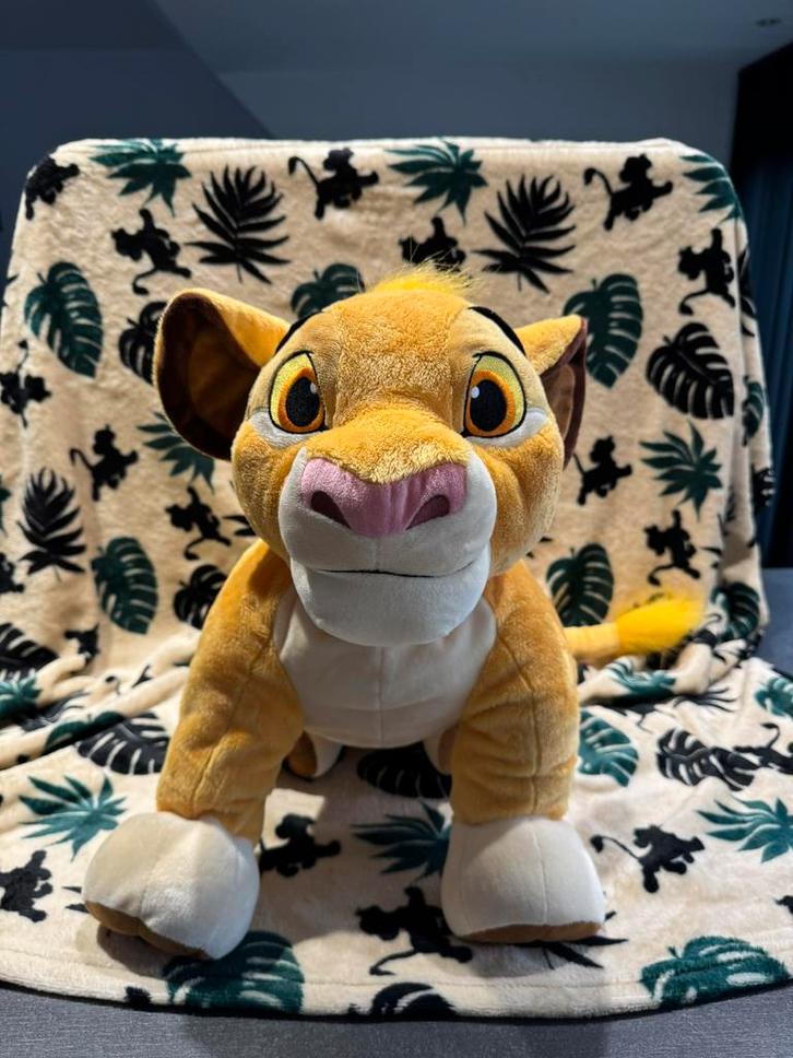Large disney store knuffel Simba, Enfants & Bébés, Jouets | Peluches, Comme neuf, Enlèvement ou Envoi