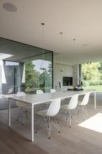 10 stoelen Eames DSR wit met chome poot - Vitra, Huis en Inrichting, Stoelen, Ophalen, Zo goed als nieuw, Wit