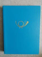 klein blauw postzegelalbum met 16 witte pagina's, Postzegels en Munten, Postzegels | Toebehoren, Ophalen of Verzenden, Verzamelalbum