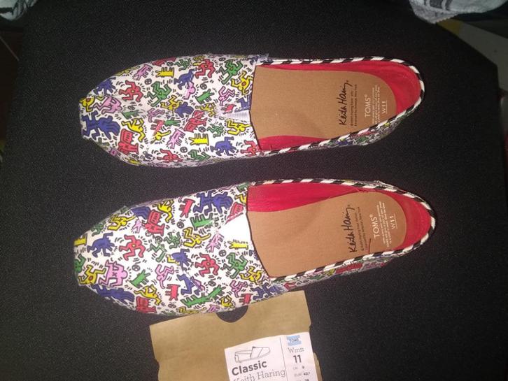toms Classic Keith HAring Pop Limited ed, Kleding | Dames, Schoenen, Nieuw, Instappers, Overige kleuren, Ophalen of Verzenden