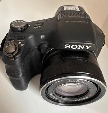 SONY DSC-HX200V Full HD movie camera incl 32GB memory card