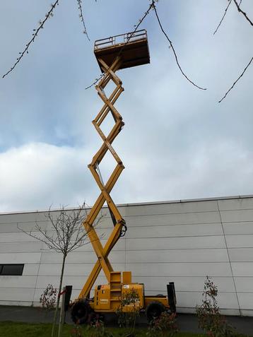 Haullotte 18 meter schaarlift in prima staat  beschikbaar voor biedingen