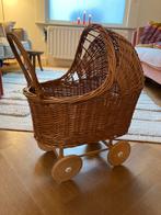 Rieten poppenwagen Dille en Kamille, Kinderen en Baby's, Speelgoed | Poppen, Ophalen, Gebruikt
