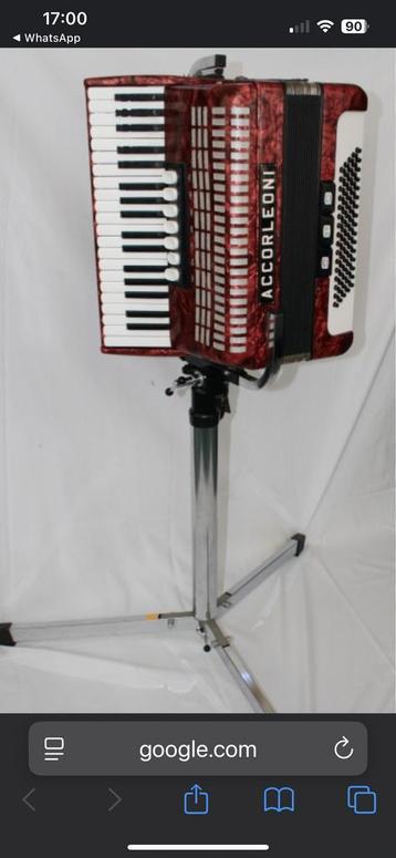 Houder accordeon beschikbaar voor biedingen