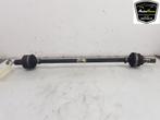 AANDRIJFAS LINKS ACHTER Mercedes-Benz GLA (H247) (01-2020/-), Gebruikt, Mercedes-Benz