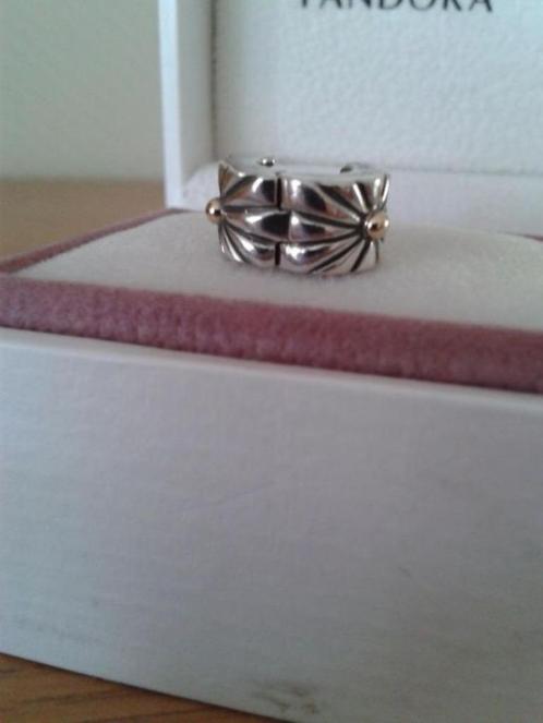 Pandora clip stopper met gouden bolletjes op, Handtassen en Accessoires, Bedels, Pandora, Zilver, 1 bedel, Ophalen of Verzenden