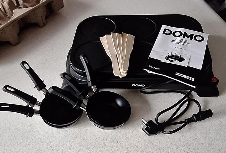 Wok party et/où crêpes DOMO, Electroménager, Appareils à gourmet, Comme neuf, 4 à 7 personnes, Enlèvement ou Envoi