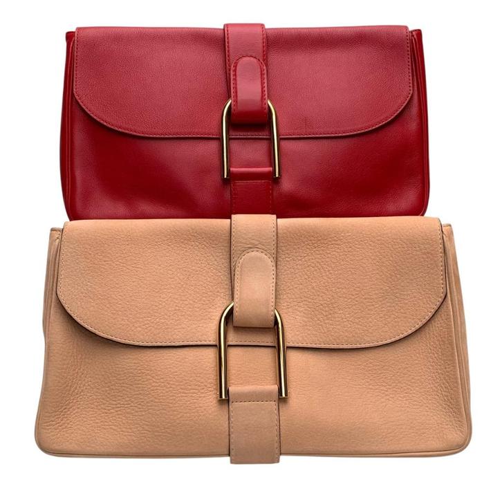 Delvaux Clutch. Nog meer Delvaux en Louis Vuitton te koop., Handtassen en Accessoires, Tassen | Damestassen, Rood, Ophalen of Verzenden