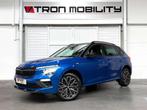 Skoda Kamiq Kamiq 1.5TSI DSG CAMERA*NAV*DAB*CARPLAY*LED*CC*P, Auto's, Stof, 4 cilinders, 1776 kg, Blauw