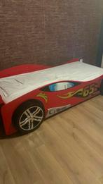 Cars bed, Kinderen en Baby's, Ophalen, 85 tot 100 cm, Gebruikt, Lattenbodem
