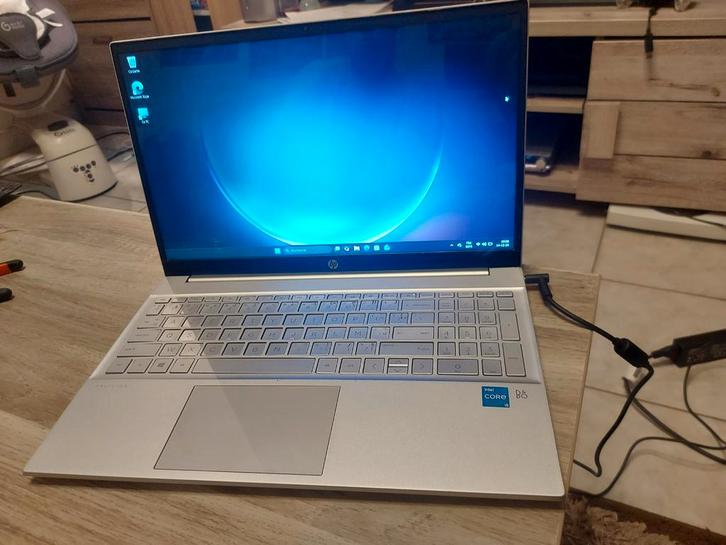 Hp 15-eg0065st i5 11th gen 16gb+ssd 1tb+intel iris xe, Computers en Software, Windows Laptops, Zo goed als nieuw, 16 inch, SSD