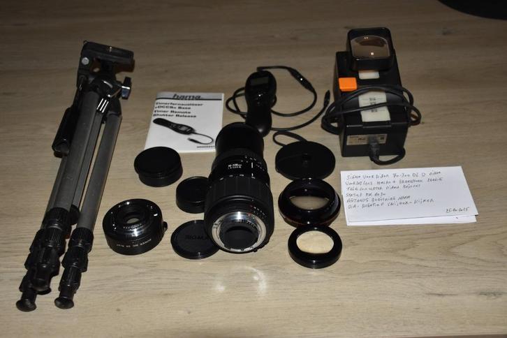 ouder lot foto materiaal  1 lot lage prijs, Audio, Tv en Foto, Fotocamera's Analoog, Gebruikt, Spiegelreflex, Nikon, Ophalen of Verzenden