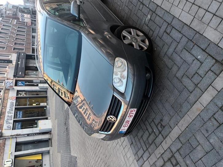 Volswagen Touran, Autos, Volkswagen, Particulier, Touran, ABS, Régulateur de distance, Airbags, Air conditionné, Ordinateur de bord