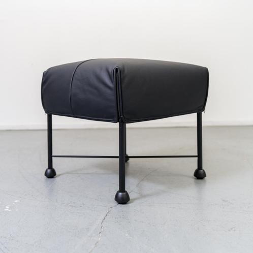 2x Montis Charly Hocker/Voetenbank Zwart Leer - Zwart/Dop, Huis en Inrichting, Zetels | Voetbanken en poefs