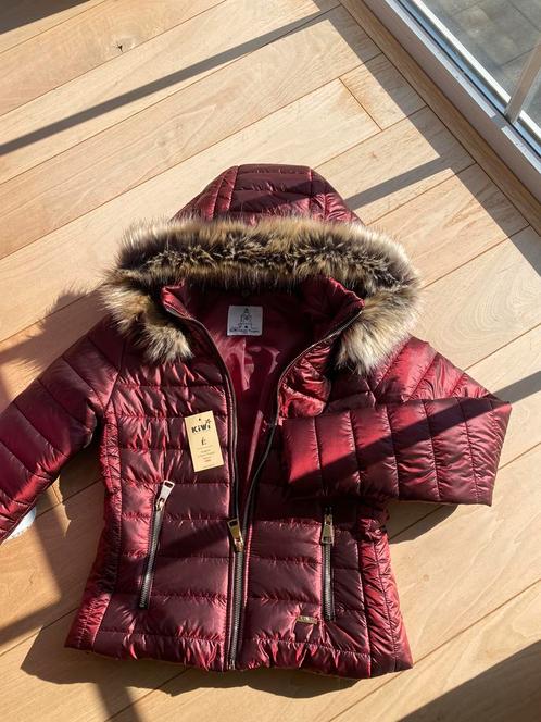 Nieuwe jas maat 36 van het merk Kiwi St-Tropez, Kleding | Dames, Jassen | Winter, Nieuw, Maat 36 (S), Rood