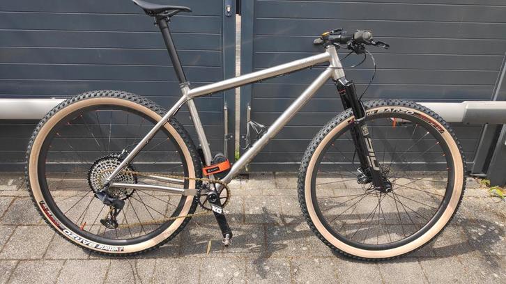 Sauvage Laforêt VTT Titane Taille L, Vélos & Vélomoteurs, Vélos | VTT & Mountainbikes