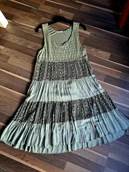 zomerjurk mt M, bijna nieuw, kaki, Kleding | Dames, Jurken, Zo goed als nieuw, Maat 38/40 (M), Ophalen of Verzenden