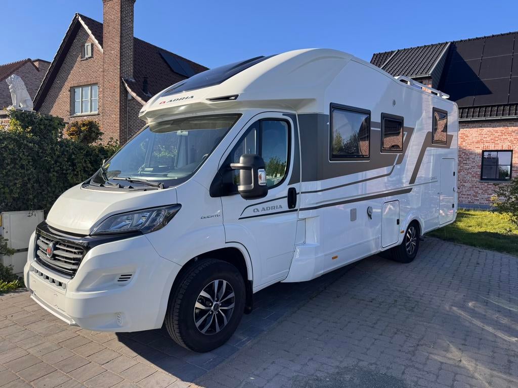 ADRIA 670 SL PLUS, Caravans en Kamperen, Integraal, Douche, Bedrijf, Adria