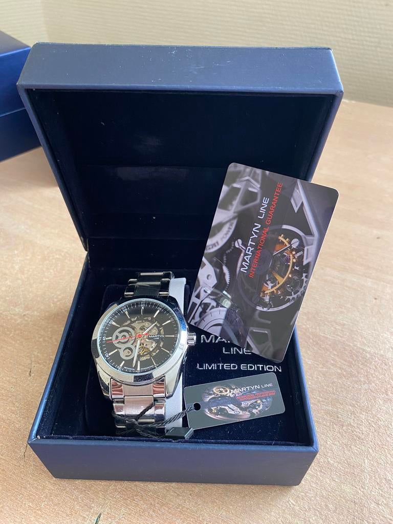 Montre martyn line limited edition, Bijoux, Sacs & Beauté, Montres | Hommes, Enlèvement, Comme neuf