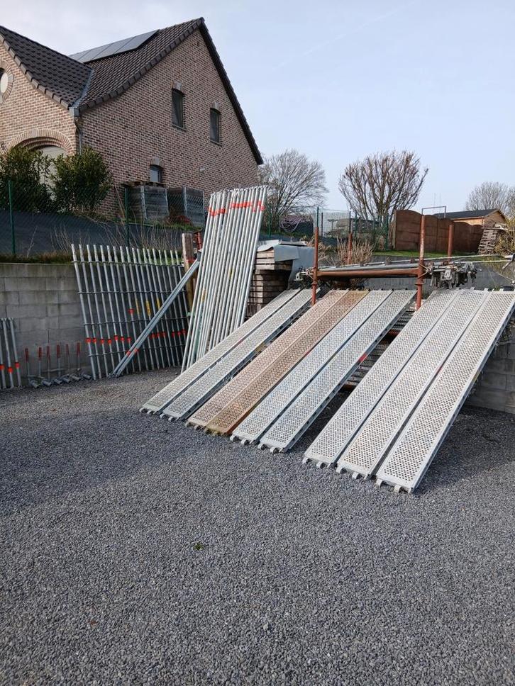 Échafaudage LAYHER ALLROUND multidirectionnels à rosaces., Doe-het-zelf en Bouw, Steigers, Ophalen