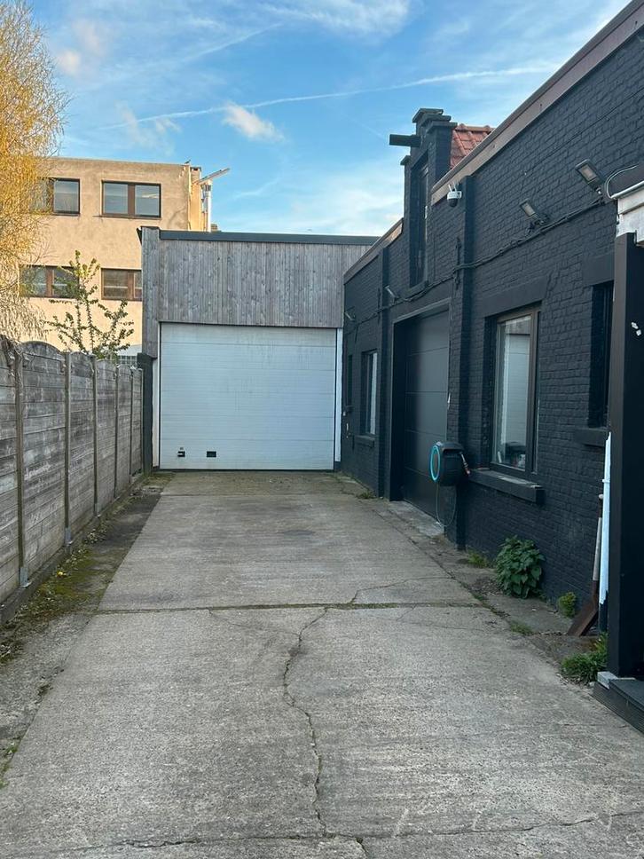 Magazijn te huur +-200m2 mechelen, Zakelijke goederen, Bedrijfs Onroerend goed, Huur