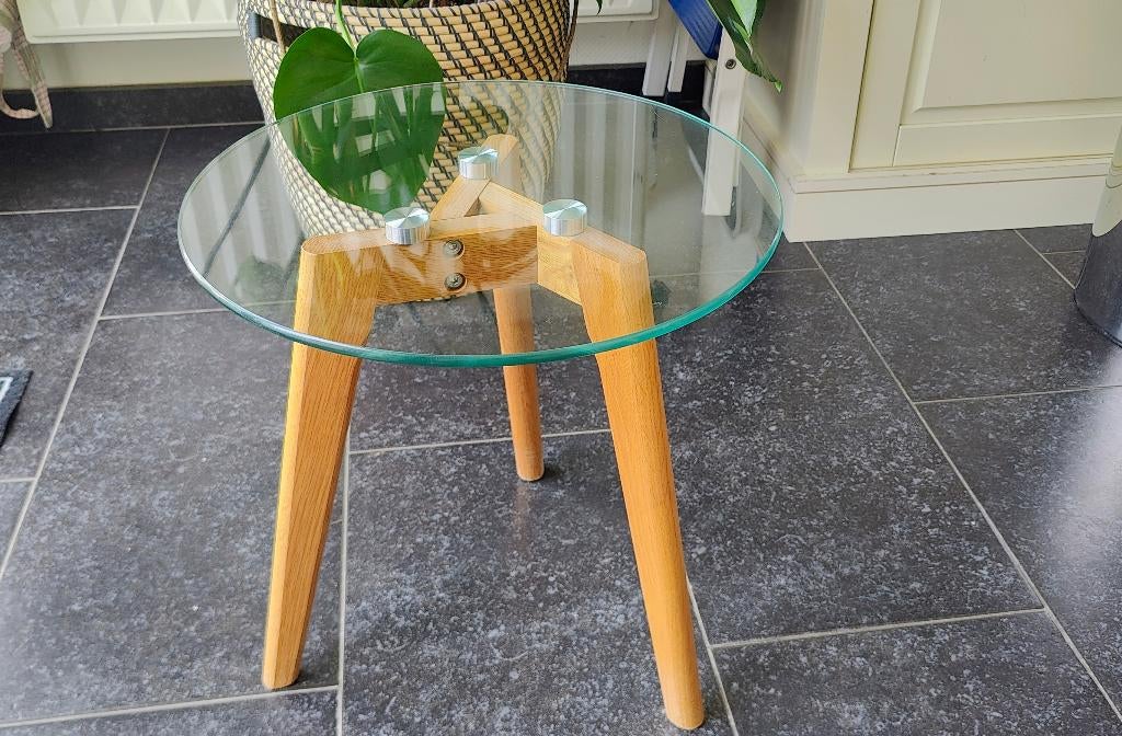 Design bijzet tafeltje, Ophalen