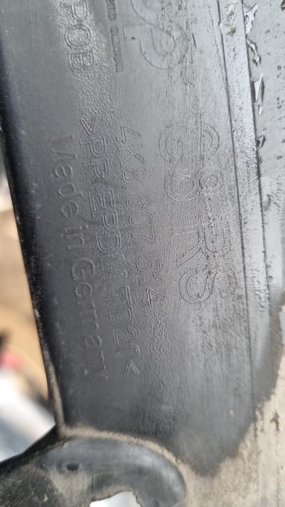 RS6 RS7 C8 4K8 4K DIFFUSER ACHTER 4K8807514 HOOGLANS ZWART, Ophalen of Verzenden, -, -, -